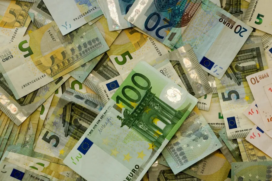 Geldwechsler für Freizeitparks in Genf – Effiziente Zahlungslösungen