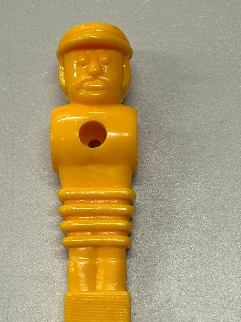 Art. F2.02.02.6156G Kickerfiguren Kickerpuppen Löwensoccer Gelb
